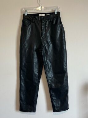 Abercrombie & Fitch Ultra High Rise Curve Love Faux Leather Pants Size 6